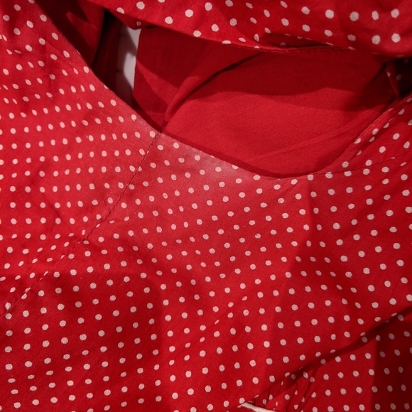 50's style red and white polkadot dress with pockets - Picture 4 of 8